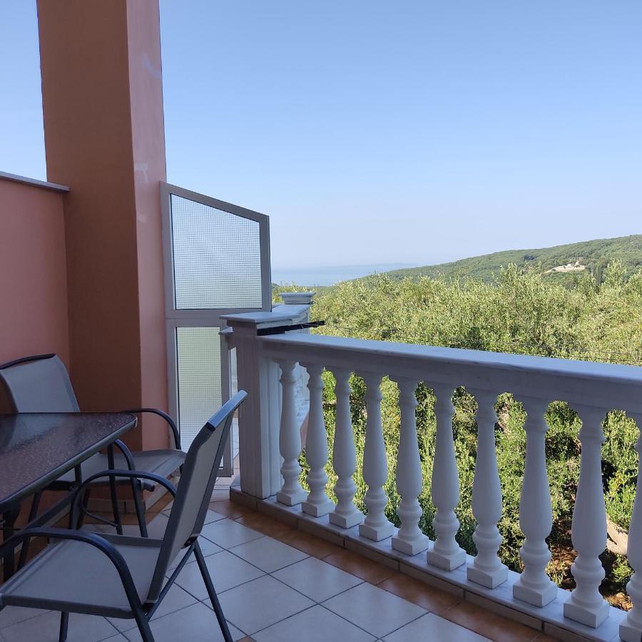 Appartement Nikolaou Thomas House à Parga Extérieur photo