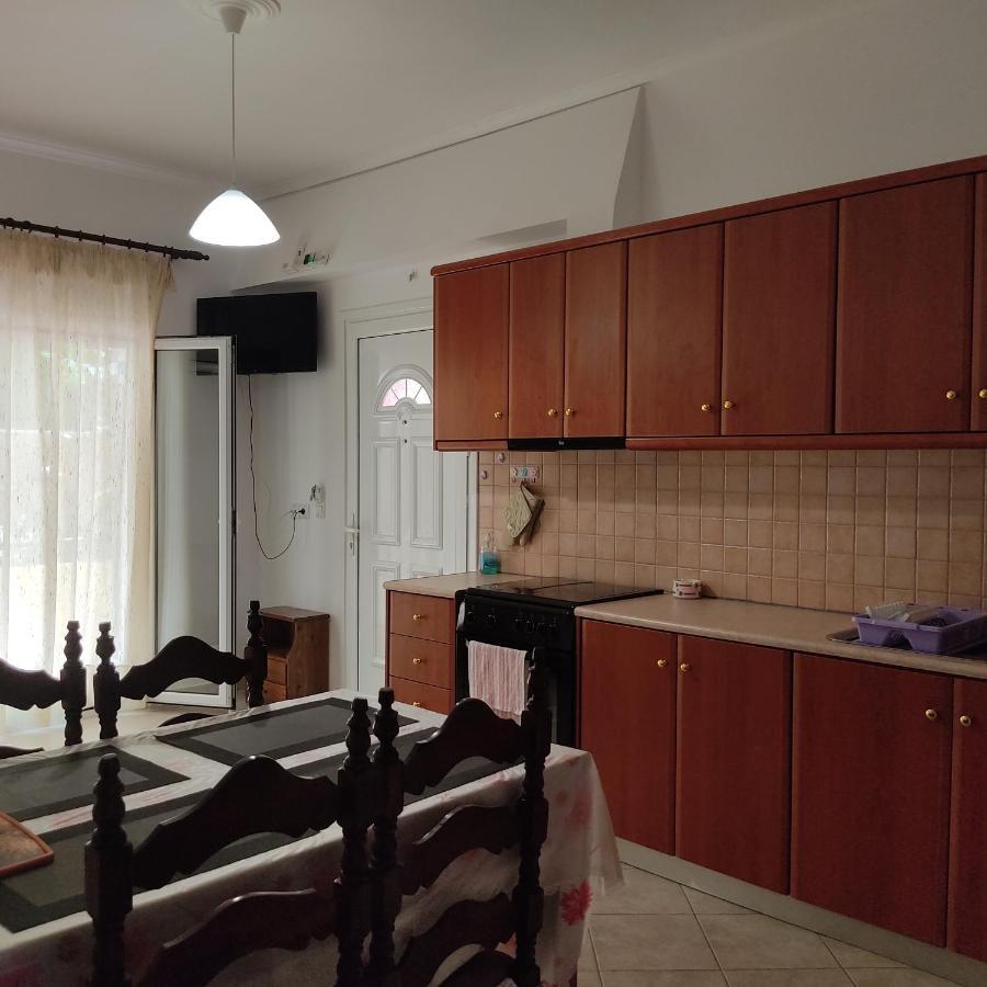 Appartement Nikolaou Thomas House à Parga Extérieur photo